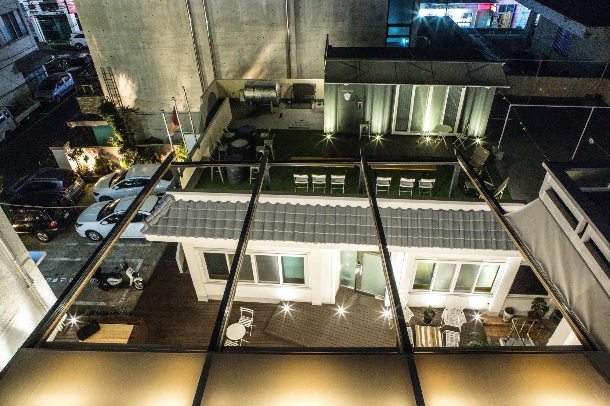 Mido Hostel Seogwipo Exterior foto